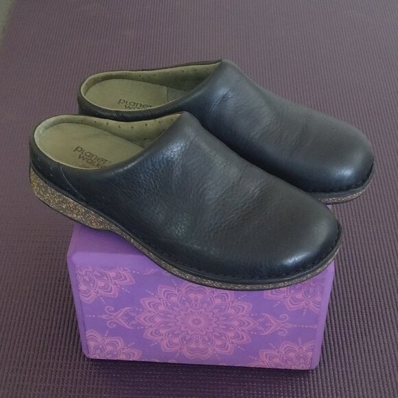 Planet Walkers by Simple CRUISER Men's NWB - Picture 4 of 11